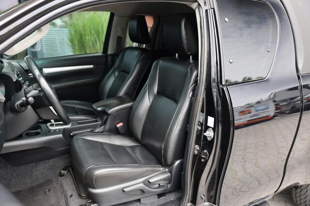 Toyota HI-LUX 2.4 D-4D XTRA CAB PROFESSIONAL A/T 4WD VAN