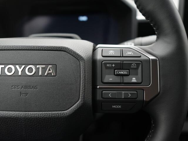 Toyota HI-LUX TOYOTA HILUX Professional Dubbele Cabine n.n.b. Auto is niet direct beschikbaar. Incl. bedliner kunstof