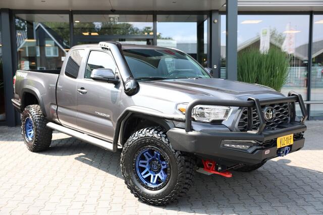 Toyota HI-LUX TACOMA 3.5 V6 TRD 4WD VAN