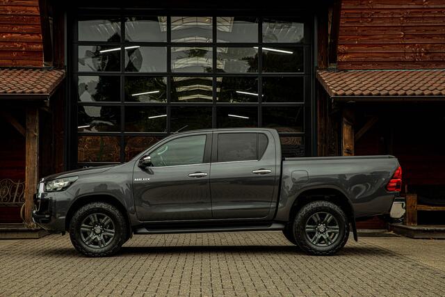 Toyota HI-LUX HiLux 2.4 D-4D Double Cab Professional