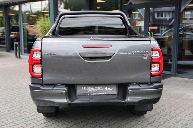 Toyota HI-LUX 2.8 D-4D DUBBEL CABIN GR SPORT A/T 2 ZITS 4WD VAN