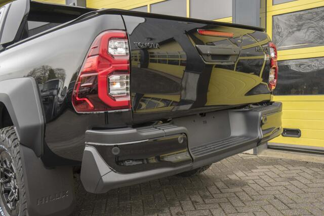 Toyota HI-LUX HiLux 2.8 D-4D Double Cab GR Sport