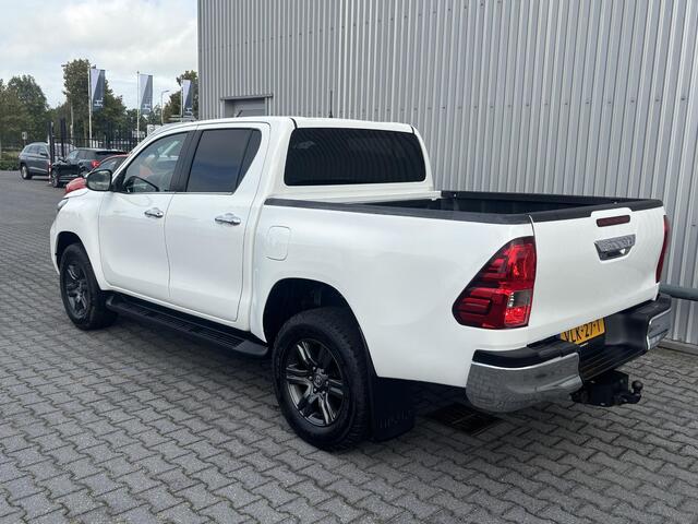 Toyota HI-LUX HiLux 2.4 D-4D DC*4X4*HAAK*ACC*CAM*ECC*TEL*LICHTMETAAL*
