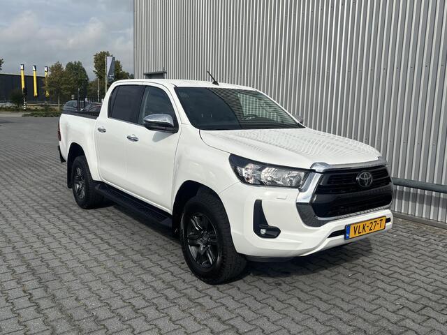 Toyota HI-LUX HiLux 2.4 D-4D DC*4X4*HAAK*ACC*CAM*ECC*TEL*LICHTMETAAL*