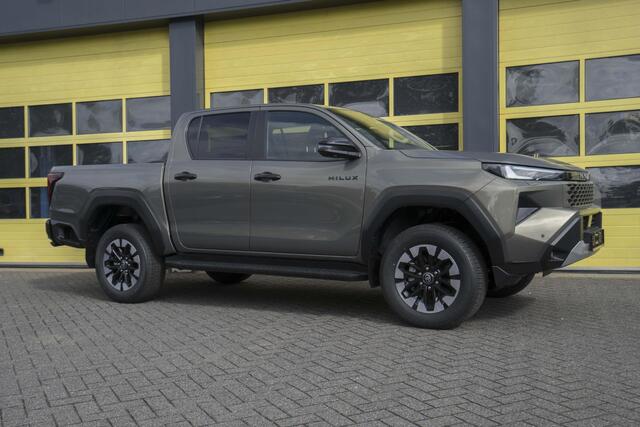Toyota HI-LUX Hilux Toyota Hilux Toyota Hilux 2.8 D-4D MHEV Double Cab