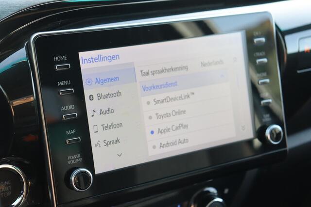 Toyota HI-LUX HiLux 2.8 D-4D Xtra Cab Invincible, sperdifferentieel, Euro 6, Trekhaak, Treeplanken, Climate control.