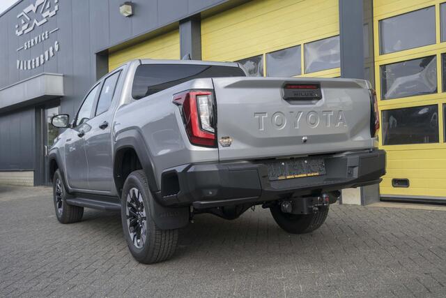 Toyota HI-LUX HiLux Toyota Hilux 2.8 D-4D MHEV Double Cab Style