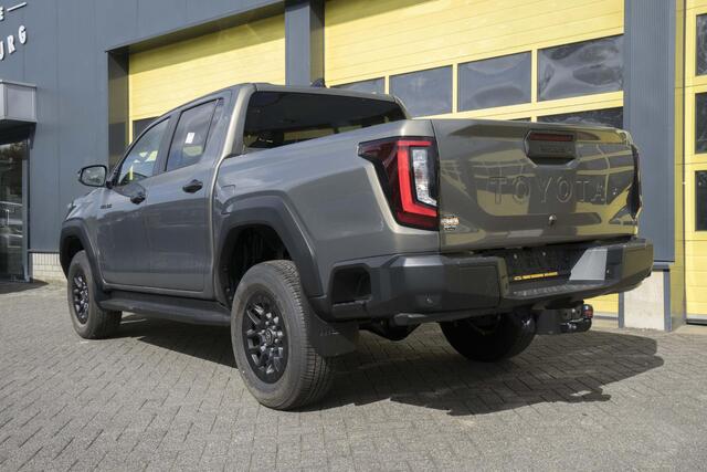 Toyota HI-LUX HiLux 2.8 D-4D MHEV Double Cab Auto 4WD Comfort – foto 4