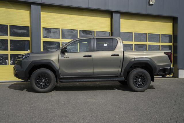 Toyota HI-LUX HiLux 2.8 D-4D MHEV Double Cab Auto 4WD Comfort – foto 7