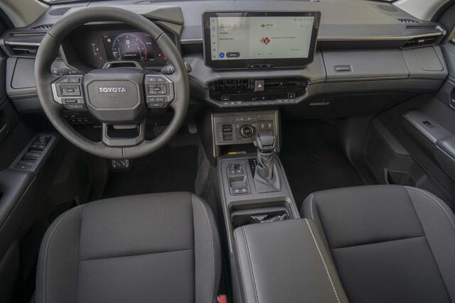 Toyota HI-LUX HiLux 2.8 D-4D MHEV Double Cab Auto 4WD Comfort – foto 8
