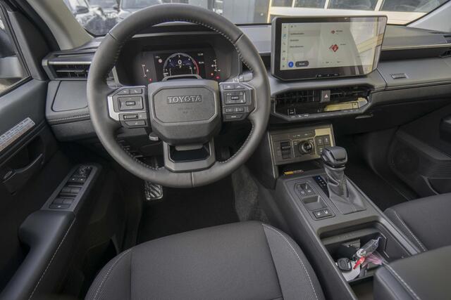 Toyota HI-LUX HiLux 2.8 D-4D MHEV Double Cab Auto 4WD Comfort – foto 9