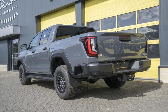 Toyota HI-LUX HiLux 2.8 D-4D MHEV Double Cab Auto 4WD Comfort – foto 5