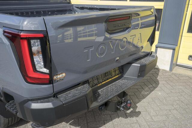 Toyota HI-LUX HiLux 2.8 D-4D MHEV Double Cab Auto 4WD Comfort – foto 10