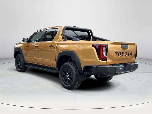 Toyota HI-LUX HiLux 2.8 D-4D Hybrid Invincible 5-persoons bij registratie na 1-1-2027 – foto 3