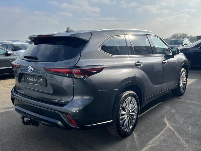Toyota HIGHLANDER AWD 2.5 Hybrid Executive 7 persoons Trekhaak - trekgewicht 2.000kg geremd, AppleCarplay/AndroidAuto, BlindSpot, Parkeerhulp camera incl parkeersensoren, BTW-auto