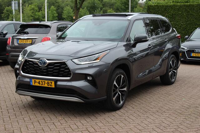 Toyota HIGHLANDER 2.5 AWD Hybrid Premium / Trekhaak / Panoramadak / 360Camera / Head-up / Leder / Keyless / 20'' / Navigatie / Stoelventilatie+Verwarming / Stuurverwarming / Dodehoek / DAB / ACC