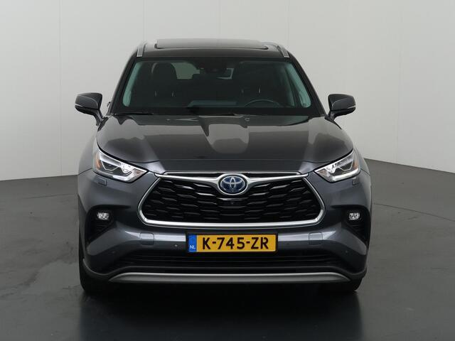 Toyota HIGHLANDER 2.5 AWD Hybrid Premium | 7-Zitplaatsen | 2000kg trekkracht | LED | Panoramadak | Trekhaak | Navigatie | Ele. verstelbare stoelen + geheugen | Stoelverwarming voor + achter | Stoelkoeling | 360 Camera | Adaptieve Cruise Control |