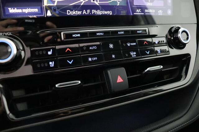 Toyota HIGHLANDER 2.5 AWD Hybrid Premium | Apple Carplay/Android Auto | Stoelverwarming/Koeling | 360Camera | Elektrische Voorstoelen | Panoramadak |
