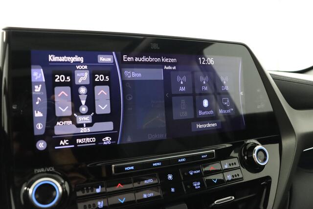 Toyota HIGHLANDER 2.5 AWD Hybrid Premium | Apple Carplay/Android Auto | Stoelverwarming/Koeling | 360Camera | Elektrische Voorstoelen | Panoramadak |