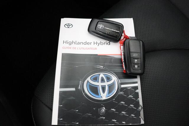 Toyota HIGHLANDER 2.5 AWD Hybrid Premium | Apple Carplay/Android Auto | Stoelverwarming/Koeling | 360Camera | Elektrische Voorstoelen | Panoramadak |