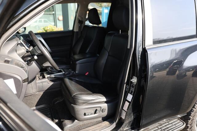 Toyota LAND CRUISER 150 2.8 D-4D 5DRS CHALLENGER A/T VAN