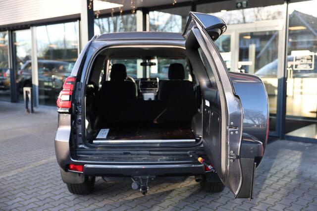 Toyota LAND CRUISER 150 2.8 D-4D 3DRS COMFORT A/T VAN