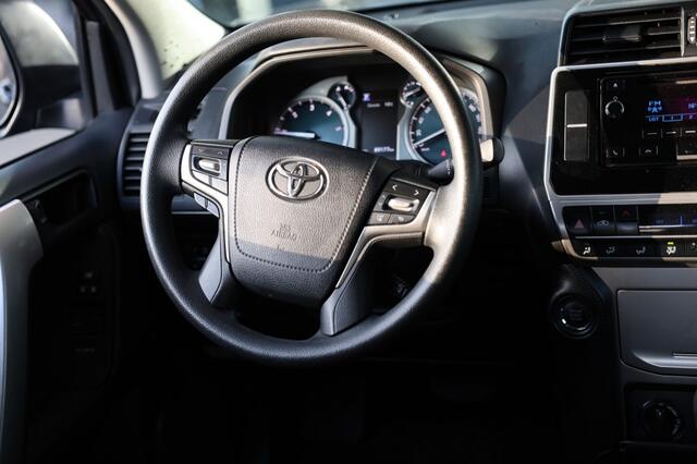 Toyota LAND CRUISER 150 2.8 D-4D 3DRS COMFORT A/T VAN