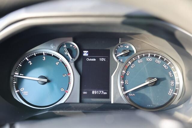 Toyota LAND CRUISER 150 2.8 D-4D 3DRS COMFORT A/T VAN