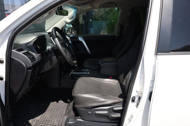 Toyota LAND CRUISER 150 2.8 D-4D 5DRS COMFORT A/T VAN