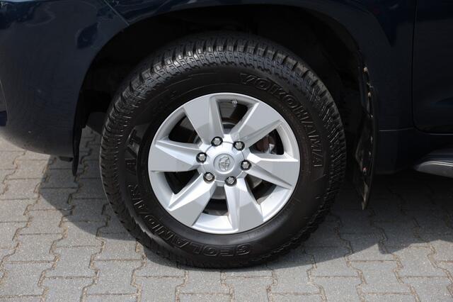 Toyota LAND CRUISER 150 2.8 D-4D 3DRS CHALLENGER A/T VAN