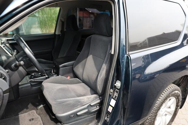 Toyota LAND CRUISER 150 2.8 D-4D 3DRS CHALLENGER A/T VAN