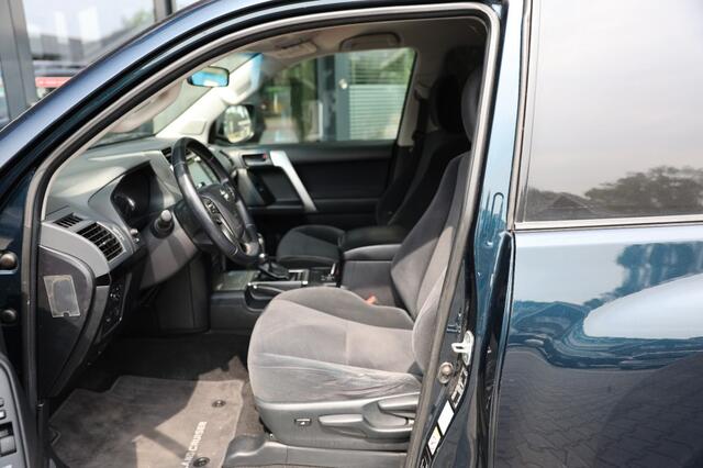 Toyota LAND CRUISER 150 2.8 D-4D 3DRS CHALLENGER A/T VAN