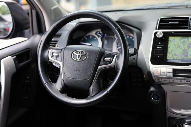Toyota LAND CRUISER 150 2.8 D-4D 3DRS CHALLENGER A/T VAN
