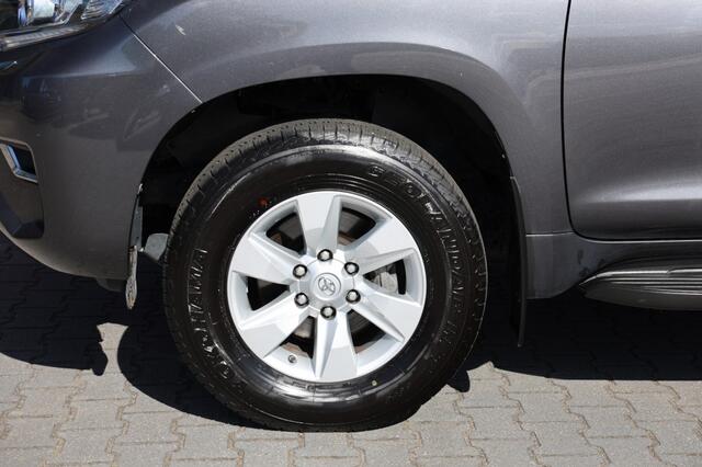 Toyota LAND CRUISER 150 2.8 D-4D 5DRS CHALLENGER A/T VAN