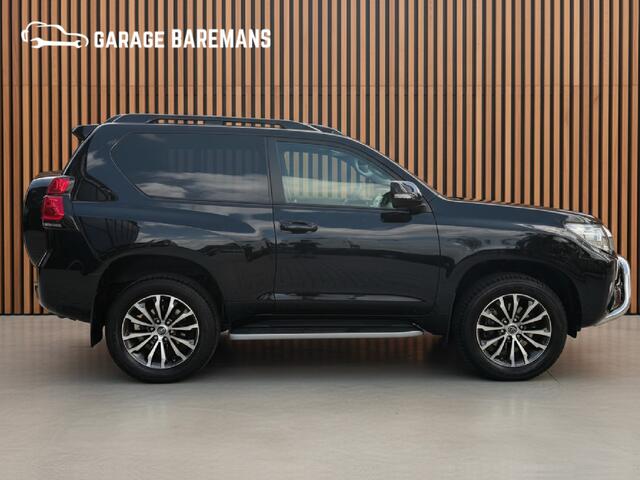 Toyota LAND CRUISER 150 2.8 D-4D-F Professional High Roof Blind Van 204PK LEDER ETC
