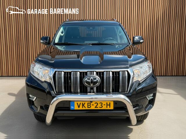 Toyota LAND CRUISER 150 2.8 D-4D-F Professional High Roof Blind Van 204PK LEDER ETC