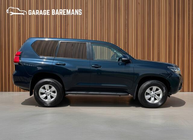 Toyota LAND CRUISER 150 2.8 D-4D-F Challenger Window Van 204 PK