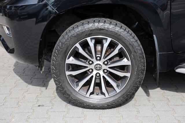 Toyota LAND CRUISER 150 2.8 D-4D 5DRS EXECUTIVE A/T VAN