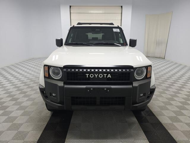 Toyota LAND CRUISER 2024 = 1958 = PETROL HYBRID CO2 = 209 gram