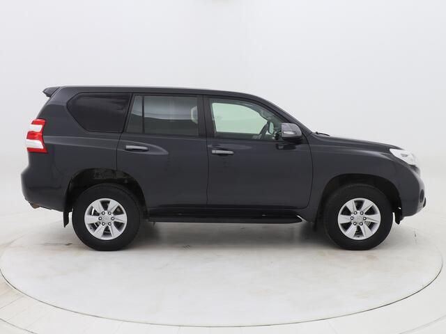 Toyota LAND CRUISER 2.8 D-4D-F Comfort High Roof Blind Van Trekhaak Achteruitrijcamera Cruise Control Bluetooth