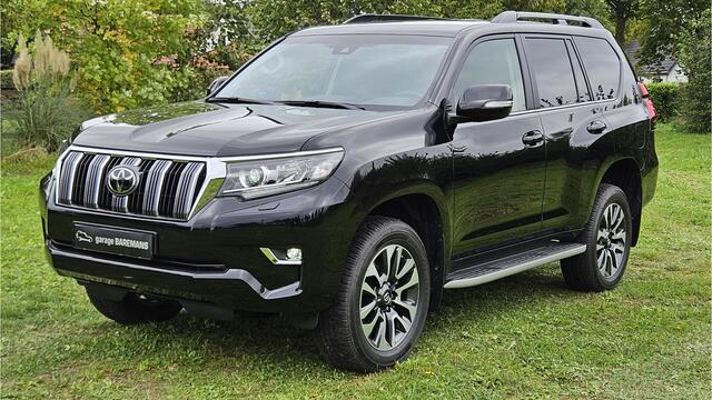 Toyota LAND CRUISER 2.8 D-4D Professional Blind VAN