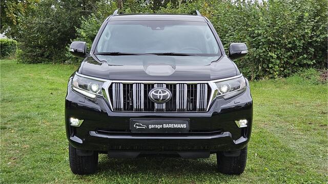 Toyota LAND CRUISER 2.8 D-4D Professional Blind VAN