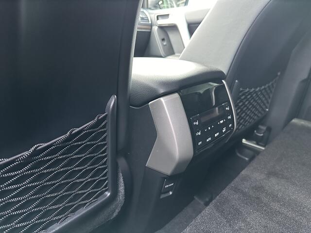 Toyota LAND CRUISER 2.8 D-4D-F Professional Window Van Proffesional incl Off road pakket Zeer Compleet