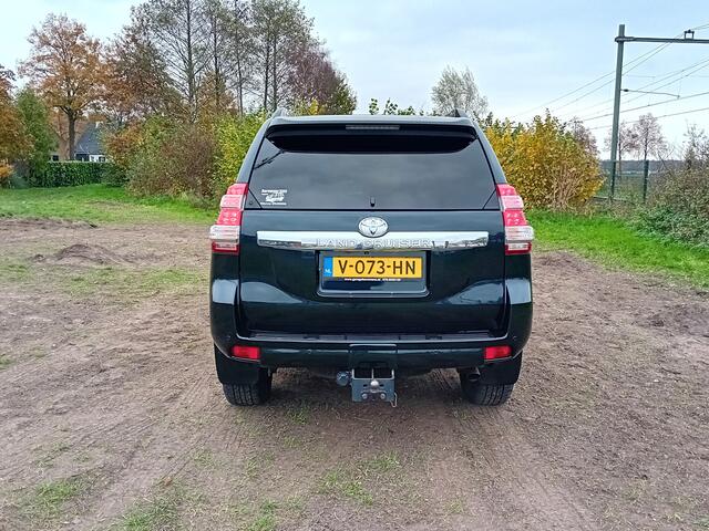 Toyota LAND CRUISER 2.8 D-4D-F SX Window Van