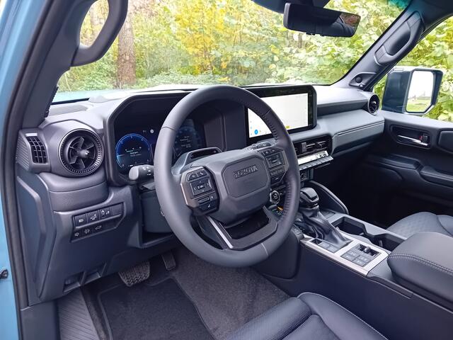 Toyota LAND CRUISER 2.8 D-4D First Edition PANORAMADAK