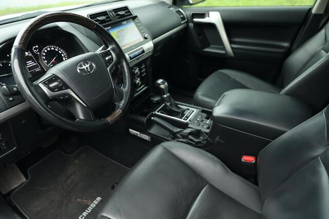 Toyota LAND CRUISER 2.8 D-4D Executive TEC Edition