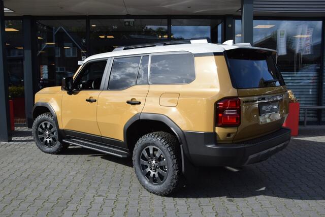 Toyota LAND CRUISER 2.8 D-4D 5DRS FIRST EDITION A/T VAN