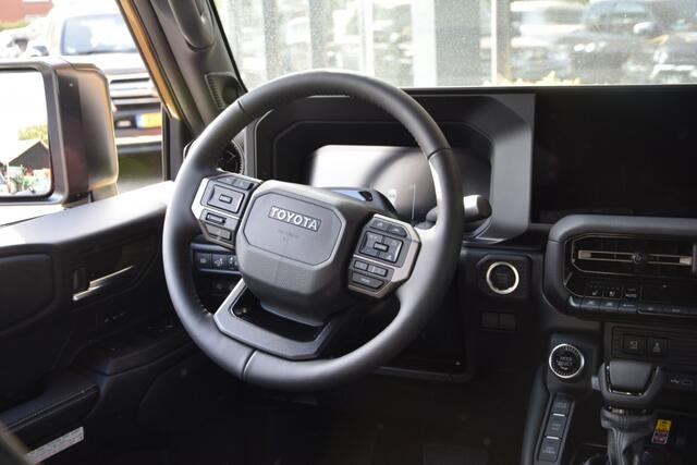 Toyota LAND CRUISER 2.8 D-4D 5DRS FIRST EDITION A/T VAN