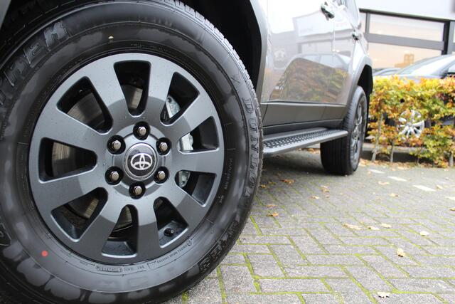 Toyota LAND CRUISER 250 2.8 D-4D VAN | Nieuw uit voorraad | Leder | Camera's | LED | Stoelverwarming/koeling