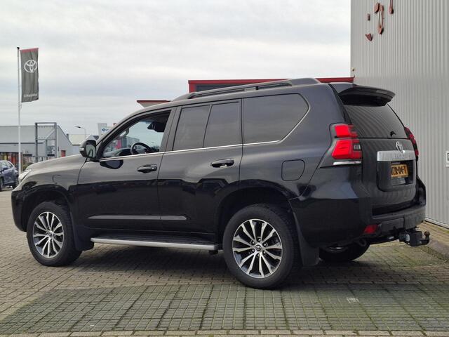 Toyota LAND CRUISER 2.8 D-4D-F Executive Window Van